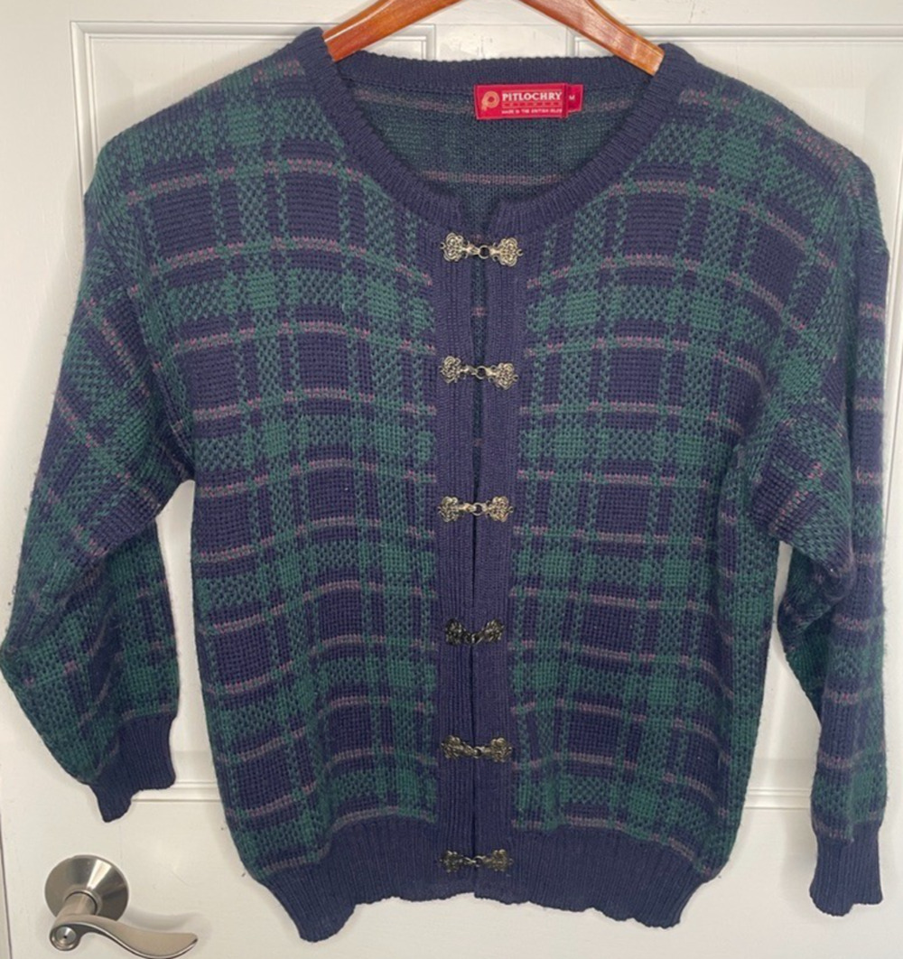 VTG Pitlochry Women's Pure Wool Cardigan Sweater Sz M Ornate Metal Clasps Plaid